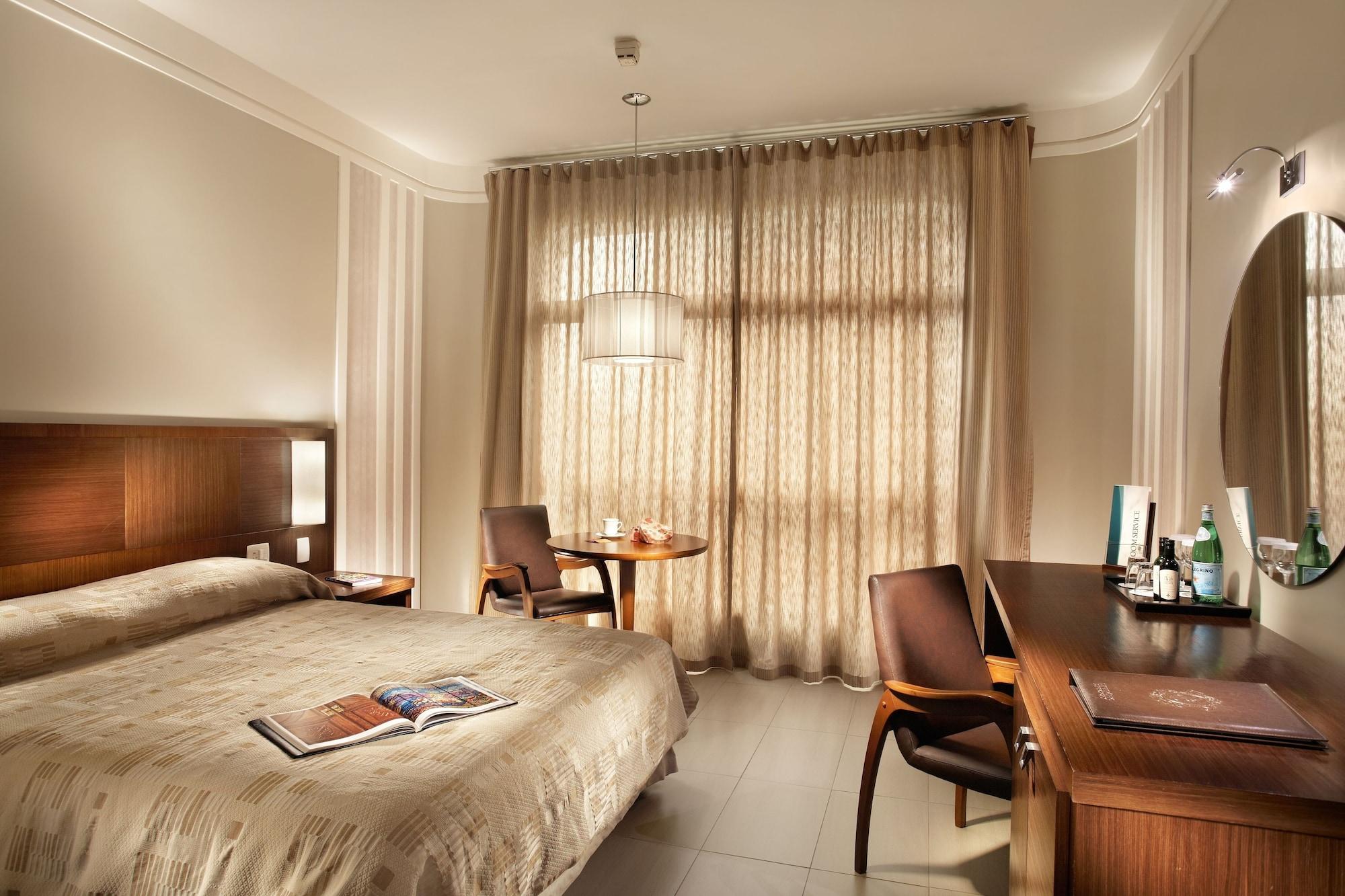 Parque Balneario Hotel Santos By Castelo Itaipava Dış mekan fotoğraf A room at the hotel