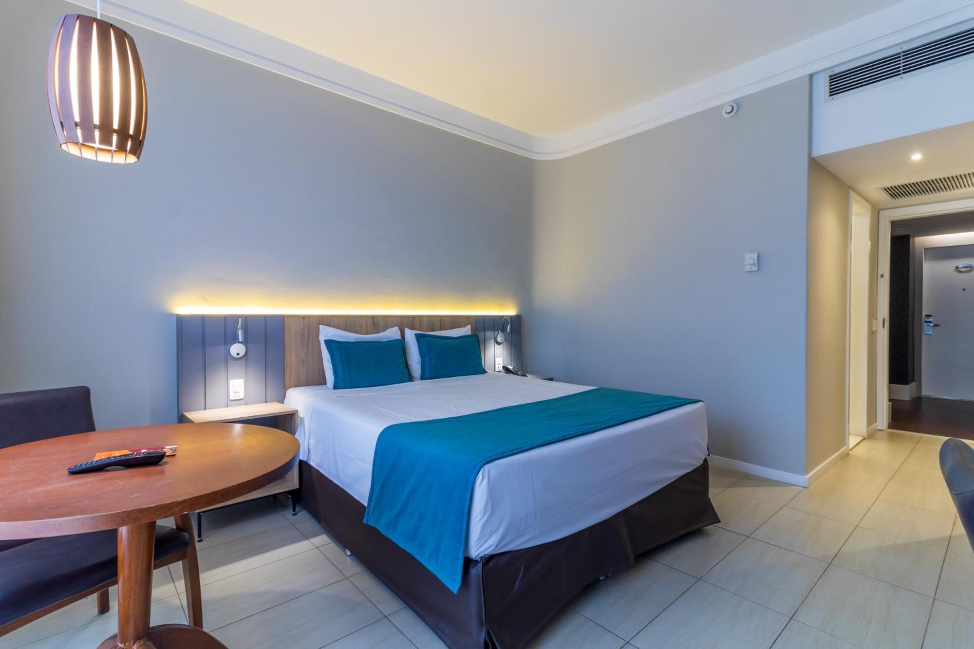 Parque Balneario Hotel Santos By Castelo Itaipava Dış mekan fotoğraf A room at the hotel