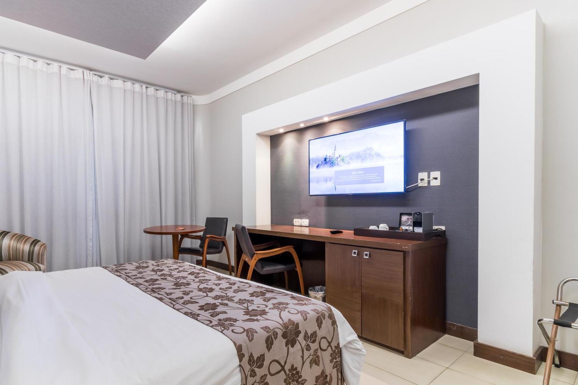 Parque Balneario Hotel Santos By Castelo Itaipava Oda fotoğraf A room at the hotel